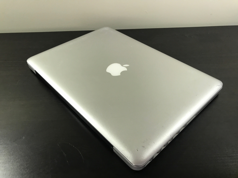 Apple MacBook Pro 13" 2.26GHZ C2D 4GB RAM 250GB HD MB990LL/A Yosemite image #7