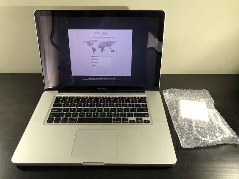 Apple MacBook Pro 15" 2.2GHZ i7 QUAD NO HD OR RAM SSD MD318LL/A