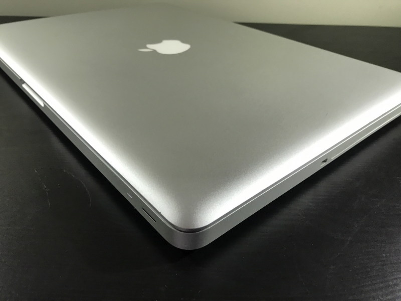 Apple MacBook Pro 15" 2.2GHZ i7 QUAD NO HD OR RAM SSD MD318LL/A image #6